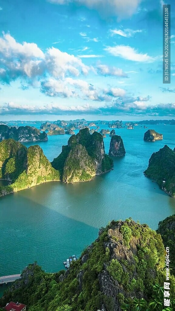越南下龍灣絕美自然風(fēng)光