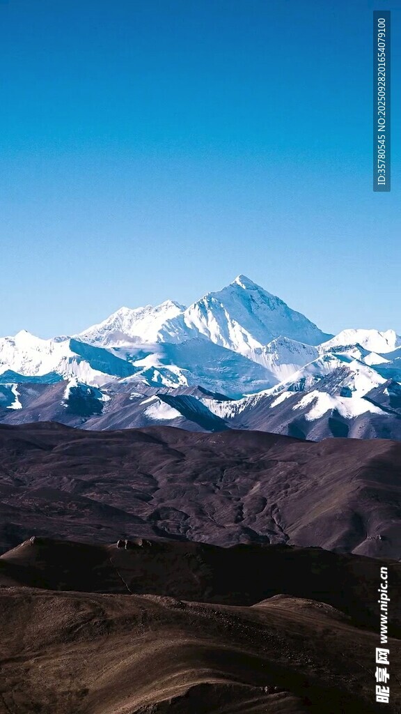 壯麗雪山景觀
