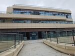 現(xiàn)代風(fēng)格多層辦公建筑外觀