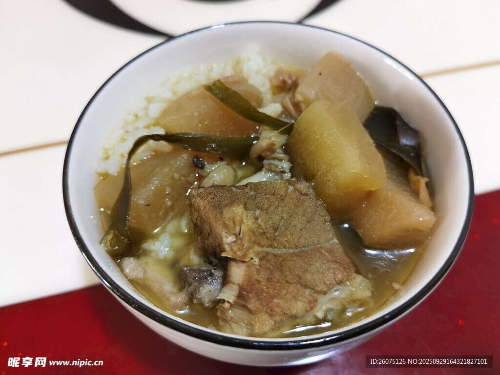 美味排骨蘿卜湯