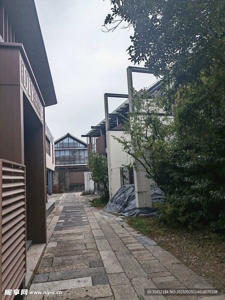 庭院小徑