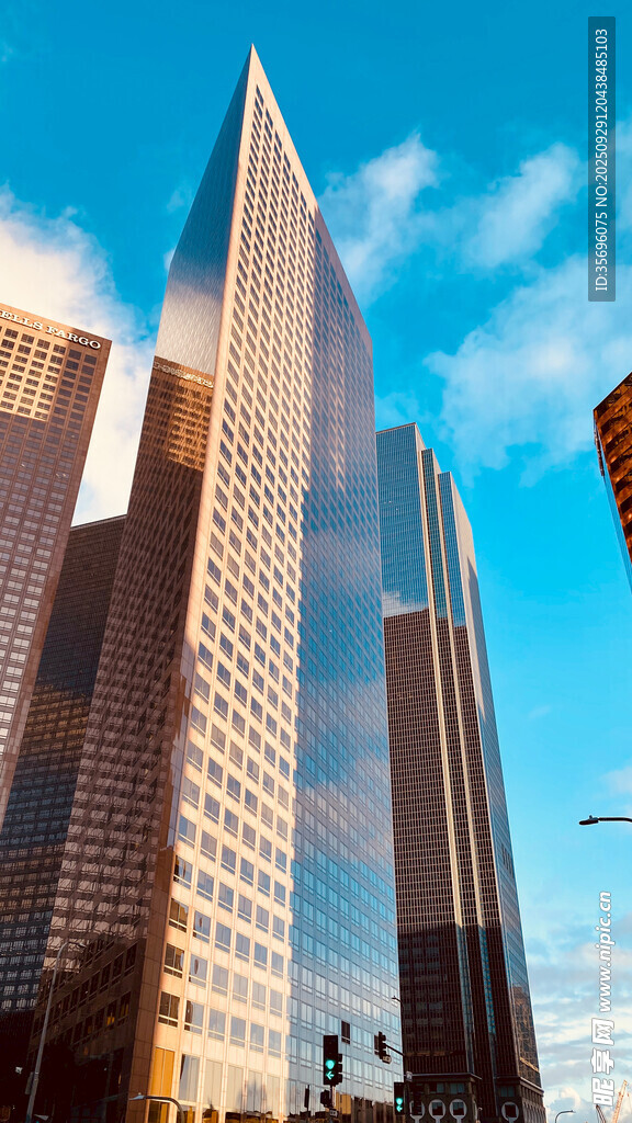 都市摩天大樓景觀