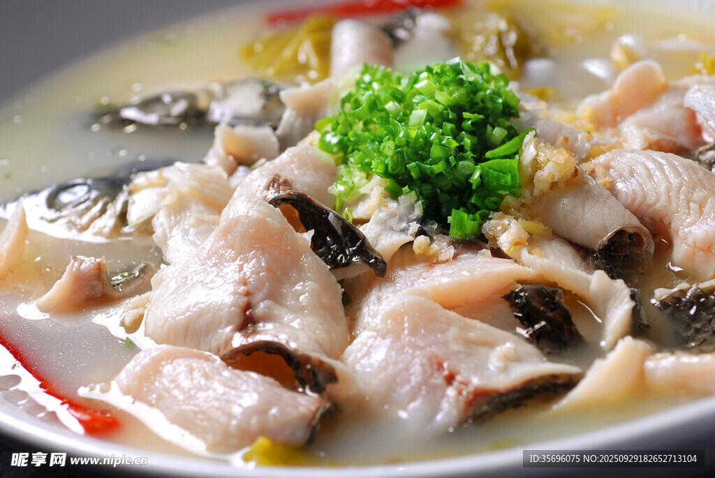 鮮香嫩滑的美味酸菜魚