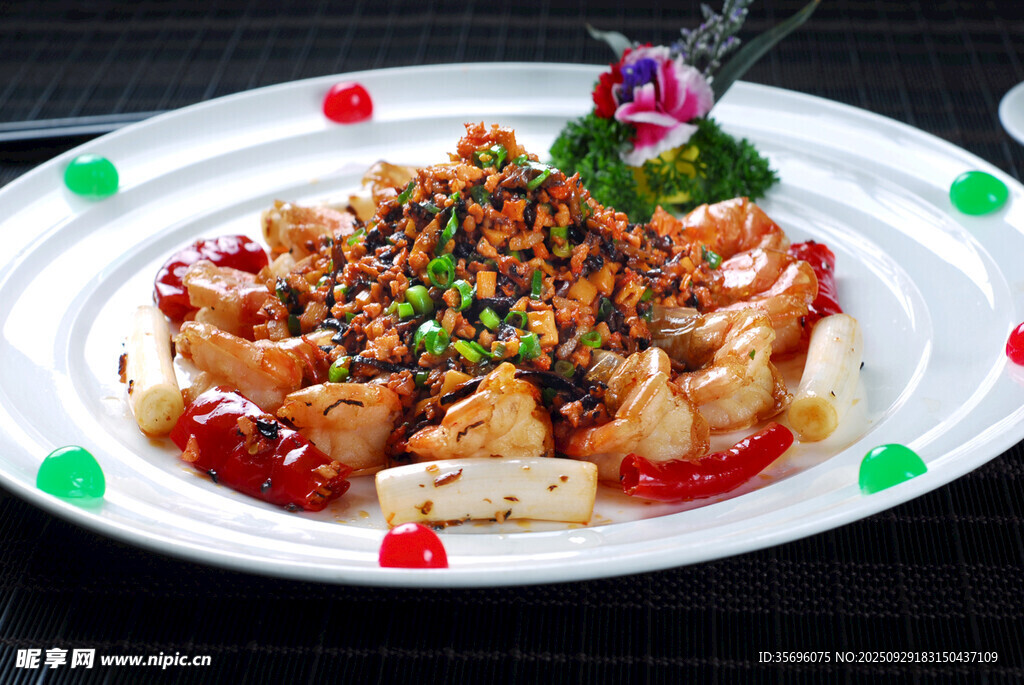 香辣美味特色雞肉菜肴