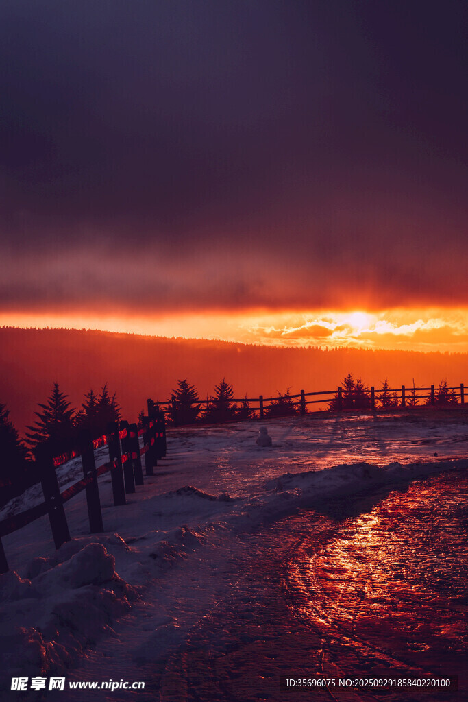 雪野日落美景