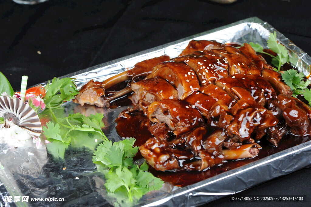 美味醬汁烤肉