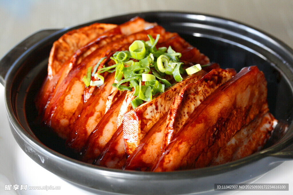 香芋扣肉煲