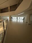 現(xiàn)代寬敞室內走廊空間