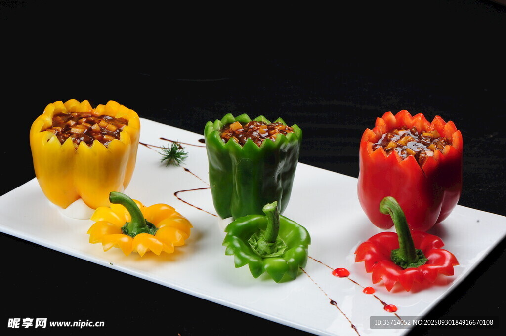 彩椒創(chuàng)意擺盤造型獨(dú)特