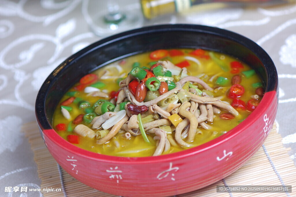 美味金湯雞肉蔬菜煲