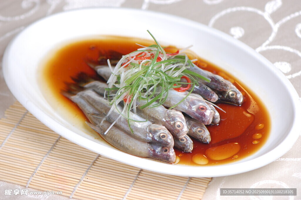 清蒸泥猛魚鮮香誘人
