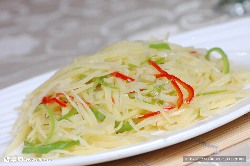 青椒紅椒炒土豆絲