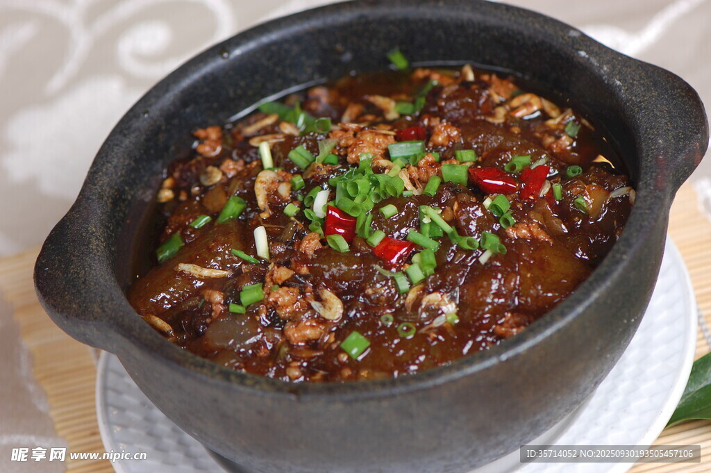 美味砂鍋牛肉粒