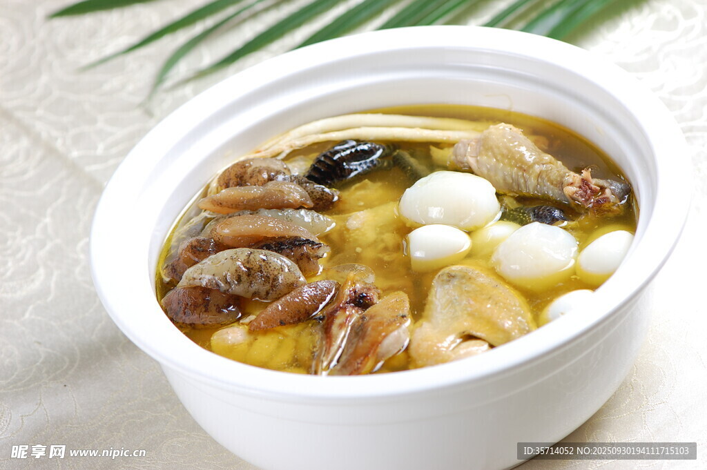滋補(bǔ)菌菇湯