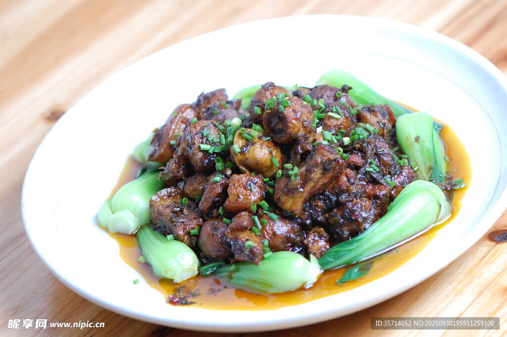 美味牛肉配青菜
