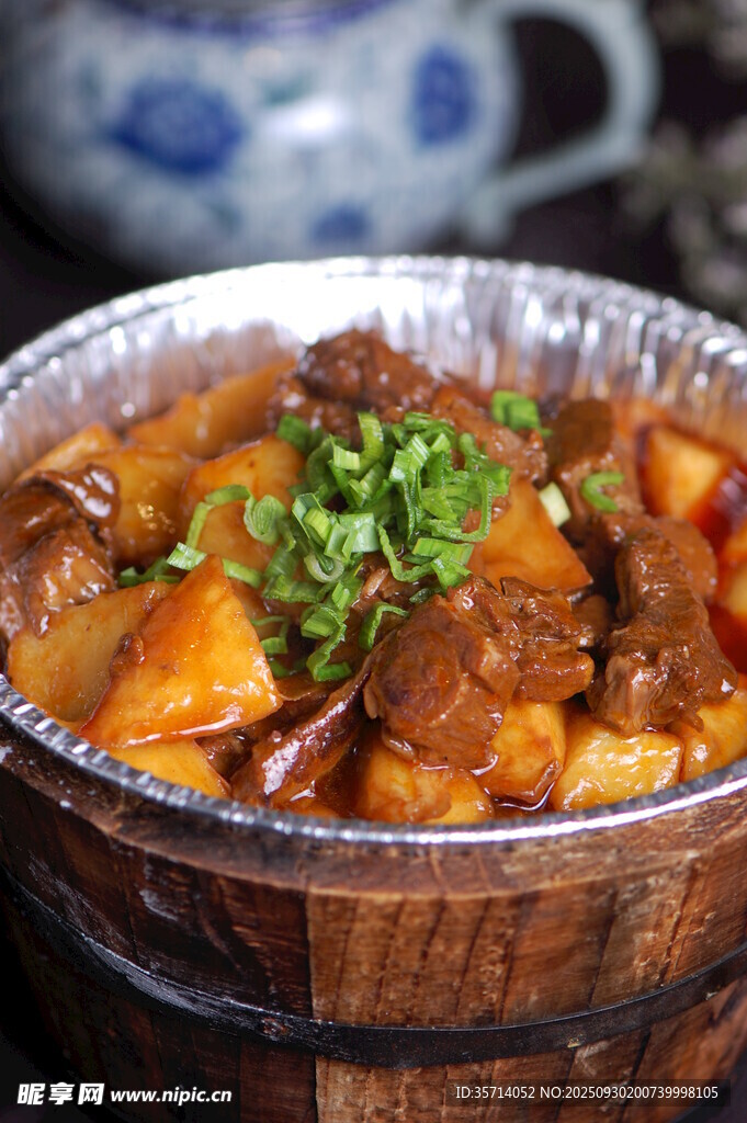 錫紙牛肉煲美味誘人