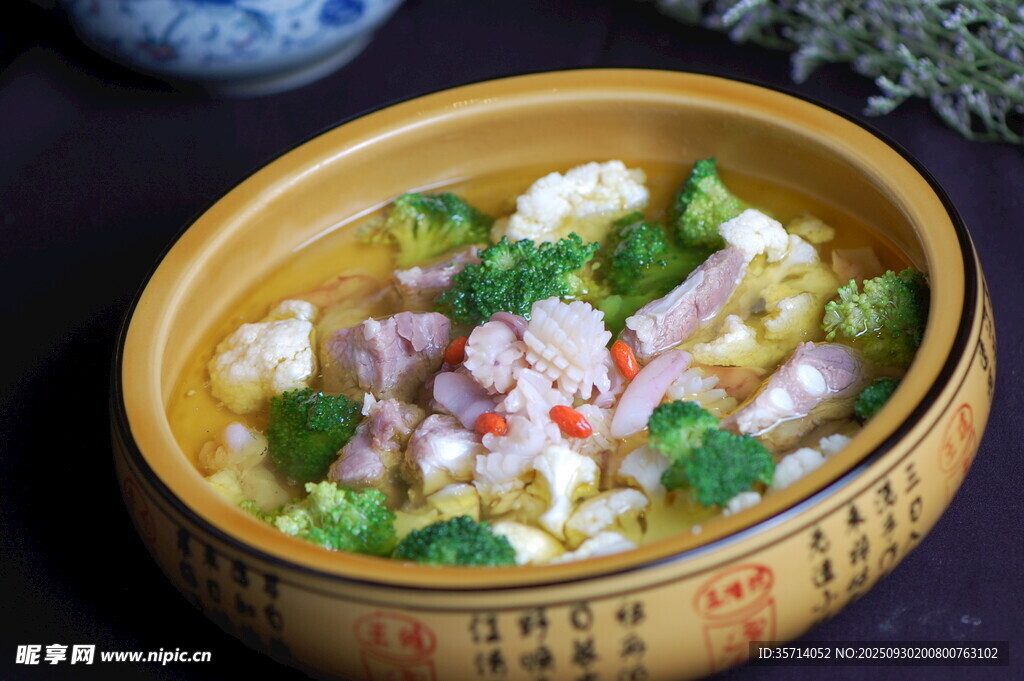 營養(yǎng)美味豆腐蝦仁蔬菜煲