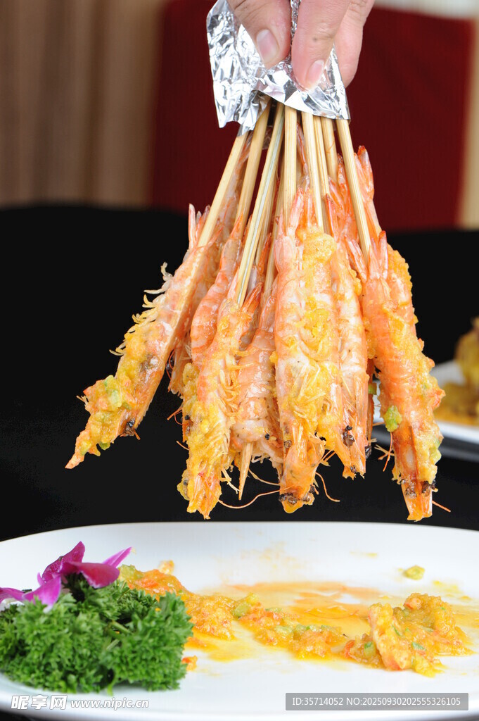 美味烤串誘人呈現(xiàn)