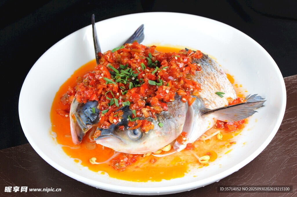 剁椒魚頭美食特寫