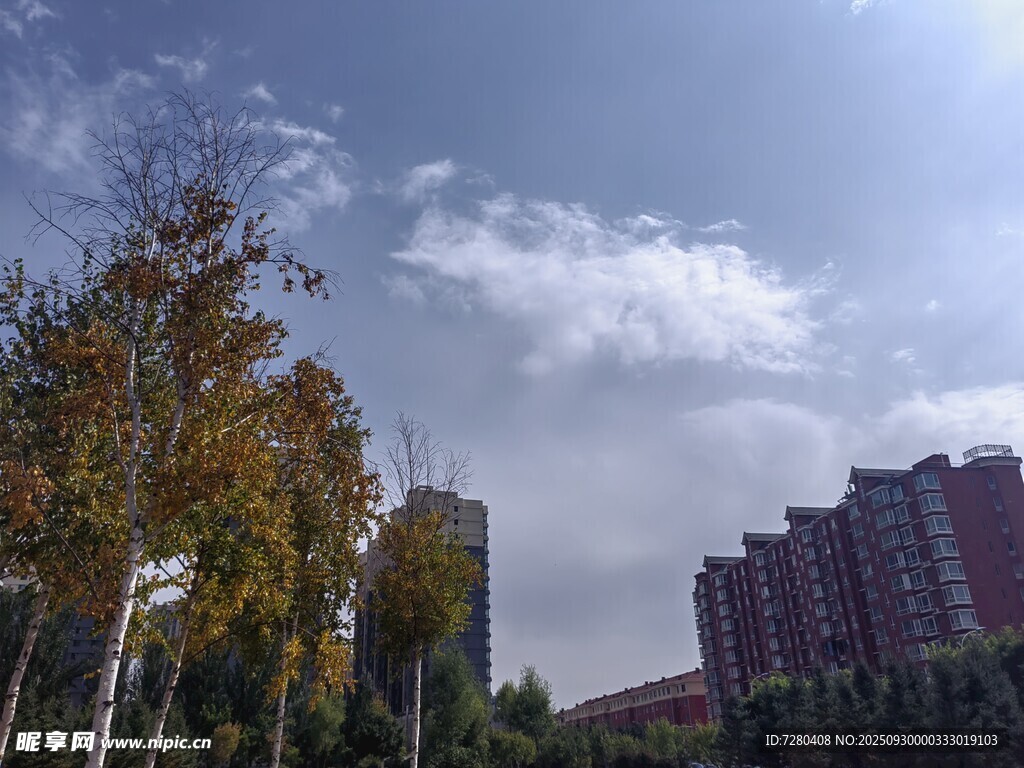 秋日城市風(fēng)景
