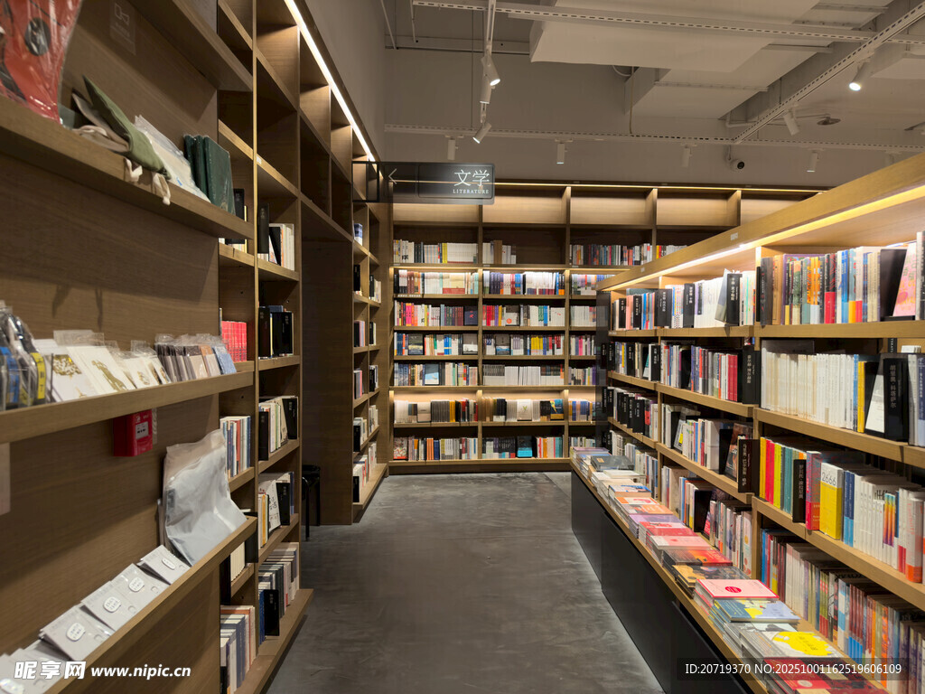 溫馨書店內景展示