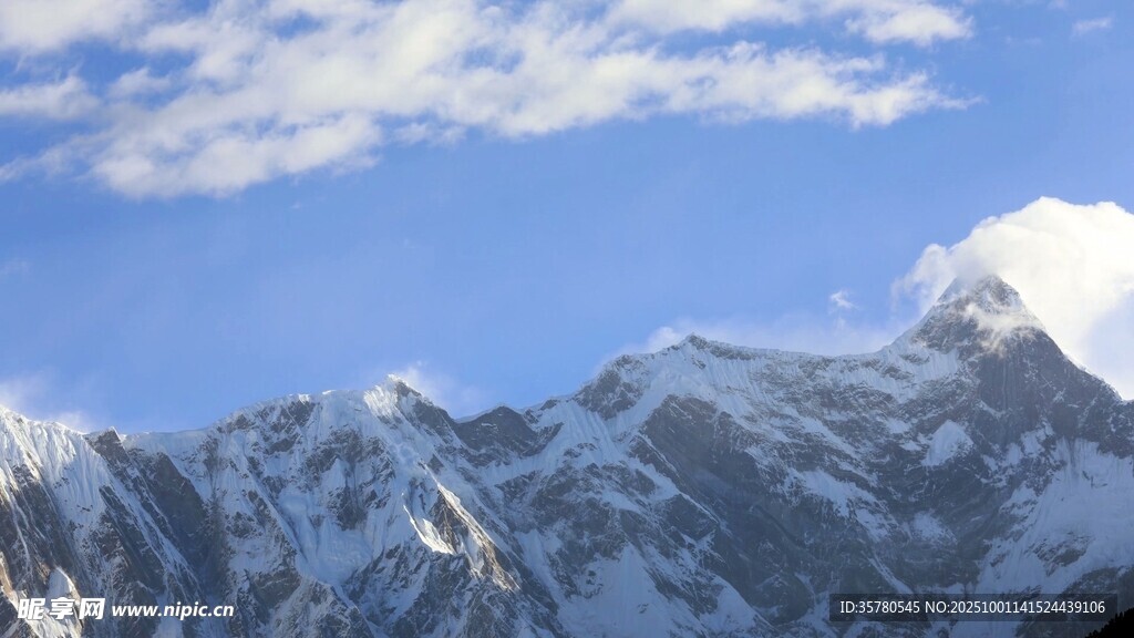 壯麗雪山美景