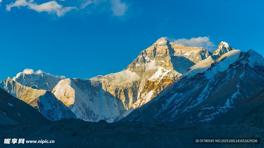 壯麗雪山美景