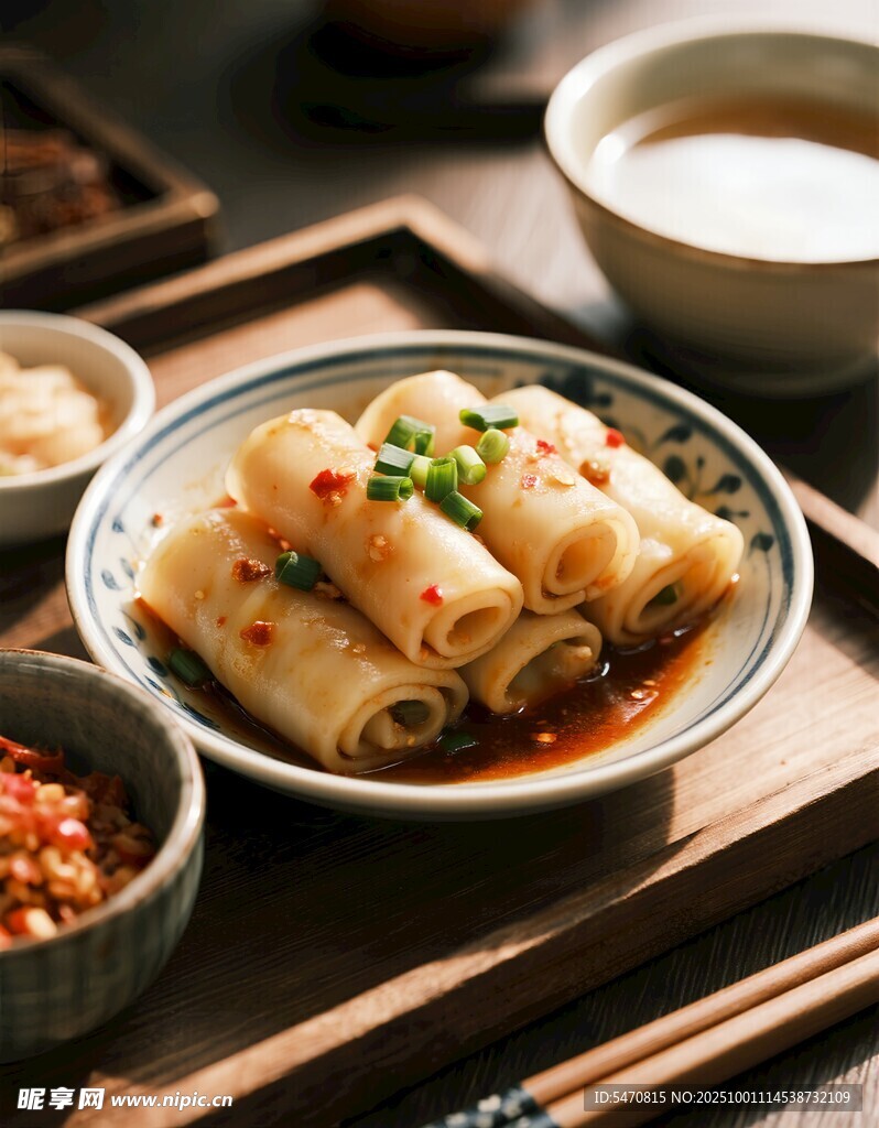 美味卷餅搭配特色蘸料