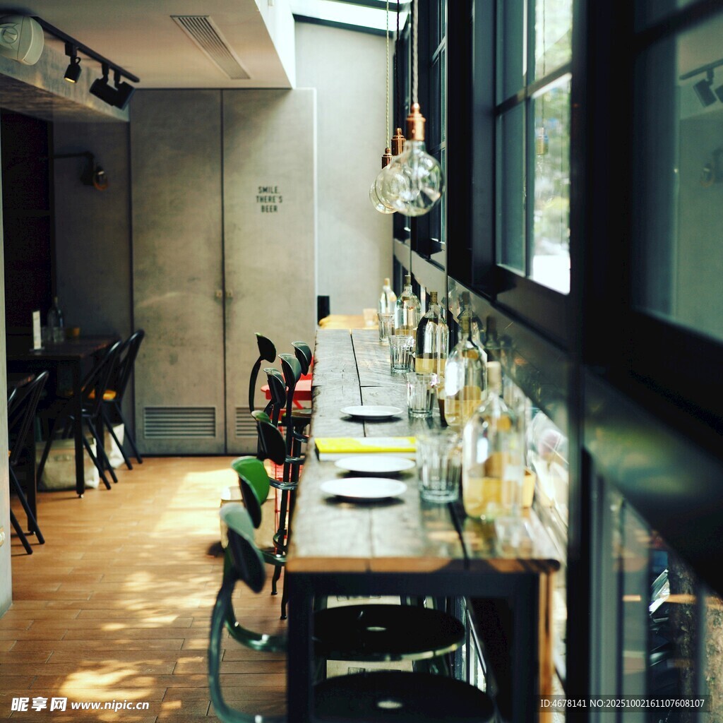 溫馨室內(nèi)餐廳場景