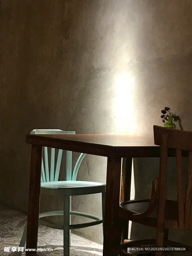 靜謐室內(nèi)桌椅簡約場景