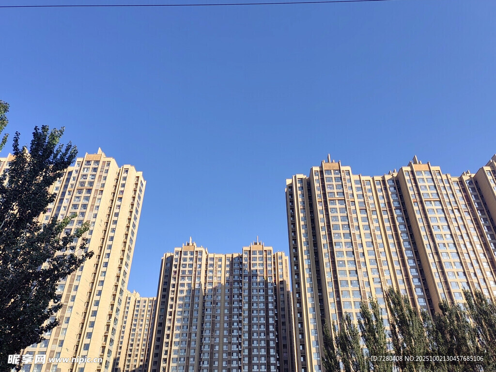 高樓林立的城市景觀