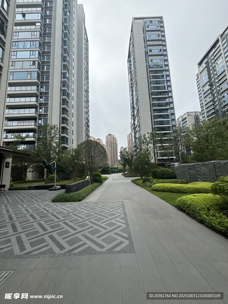 現(xiàn)代都市高端住宅區(qū)景觀