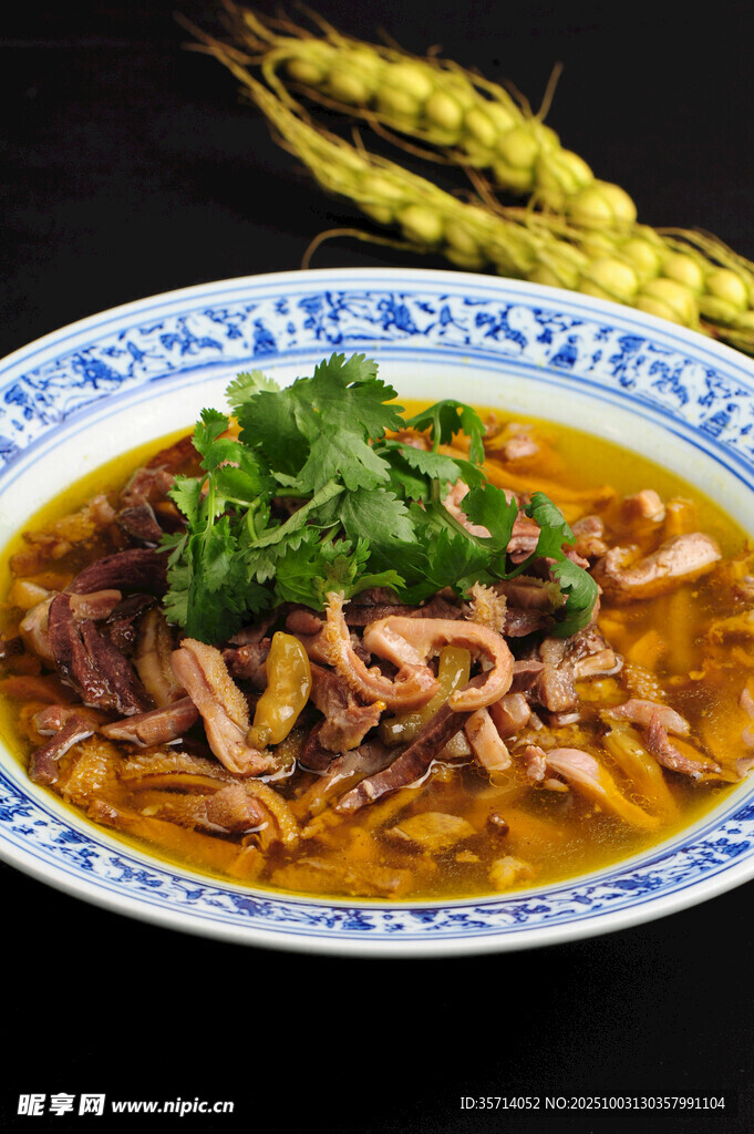 美味牛肉湯面鮮香誘人