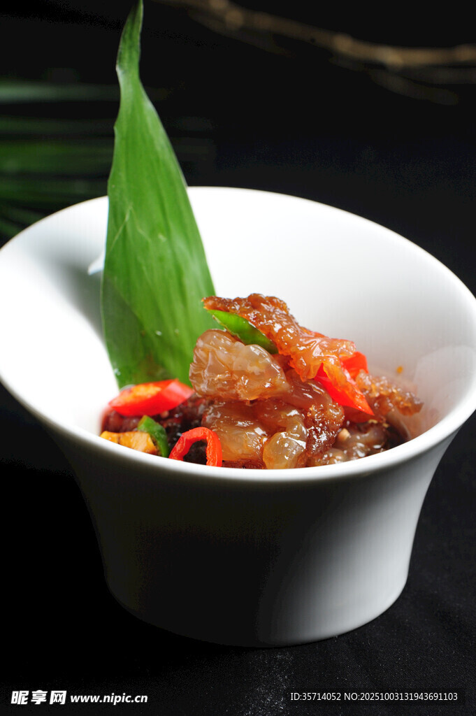 海哲翠綠點(diǎn)綴