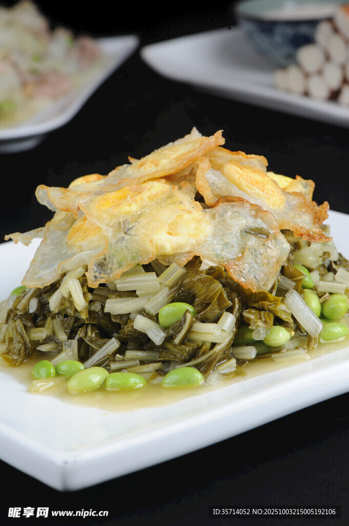 豆皮蓋澆蔬菜美食