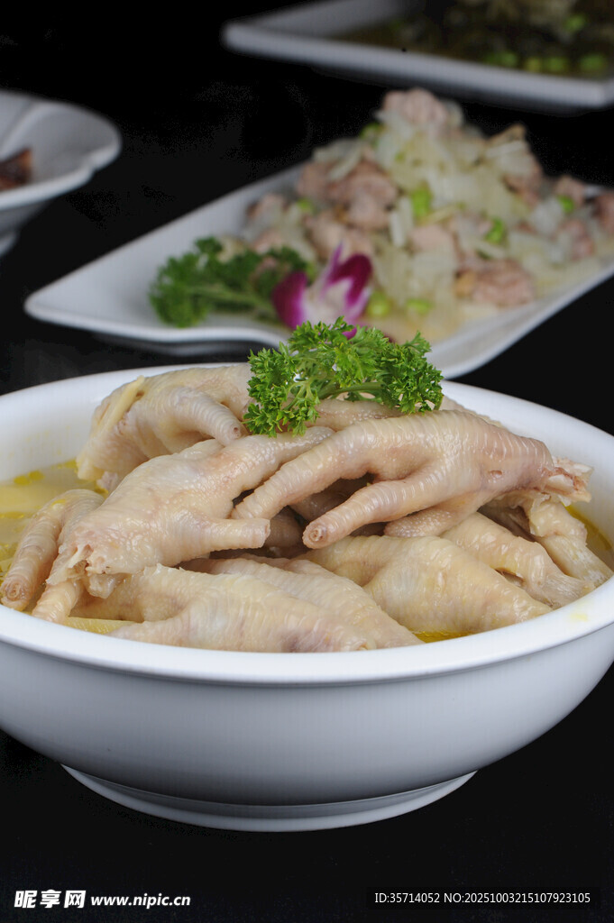 美味風(fēng)爪鮮香誘人