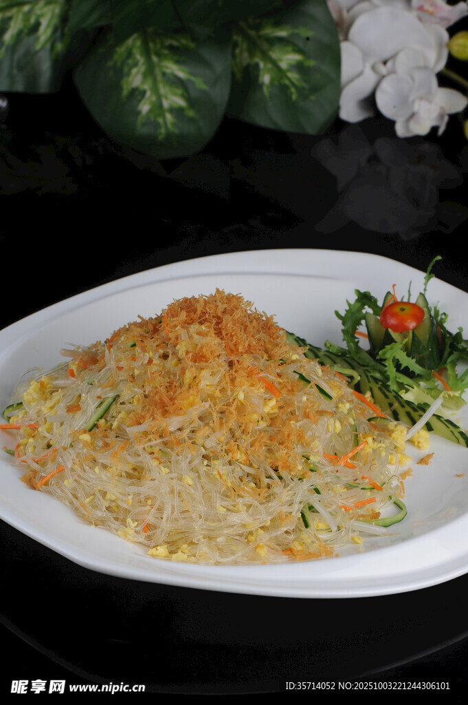 美味芝士焗飯色彩誘人