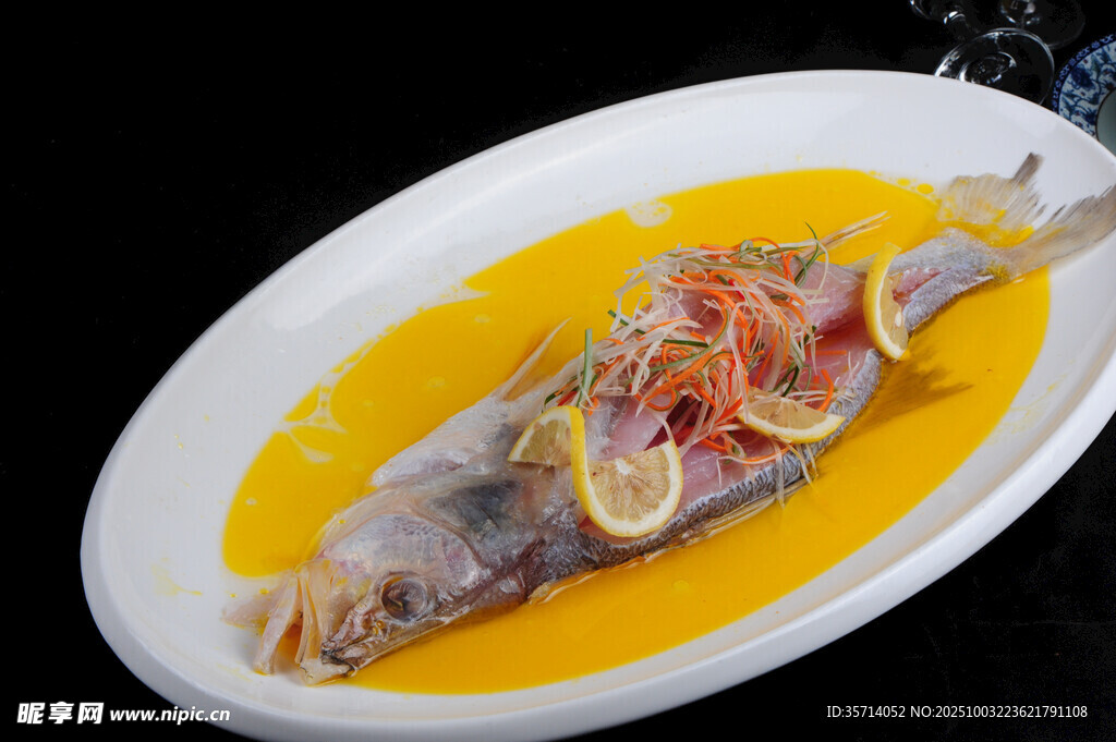 檸檬蒸鮮魚(yú)