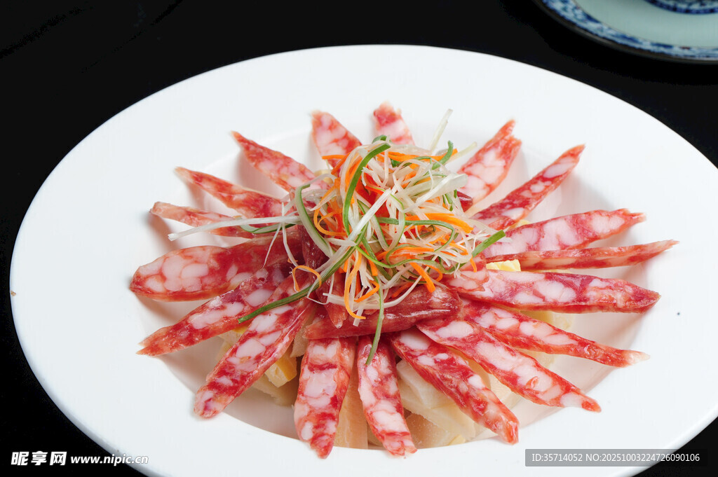 精美擺盤的鮮嫩牛肉片