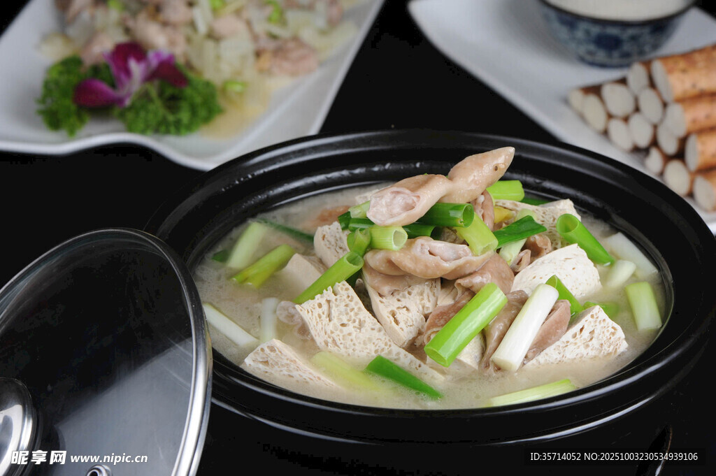 鮮香豆腐雞肉煲