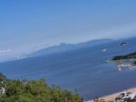 俯瞰碧海綠樹沙灘島嶼大橋