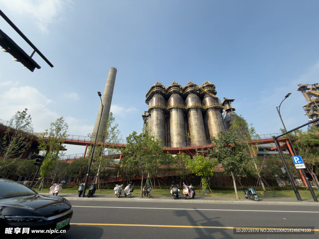 城市中的工業(yè)風建筑景觀