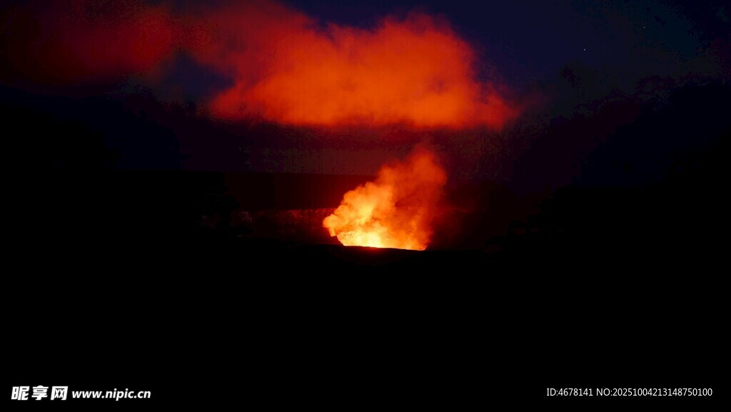 火山噴發(fā)的熾熱瞬間