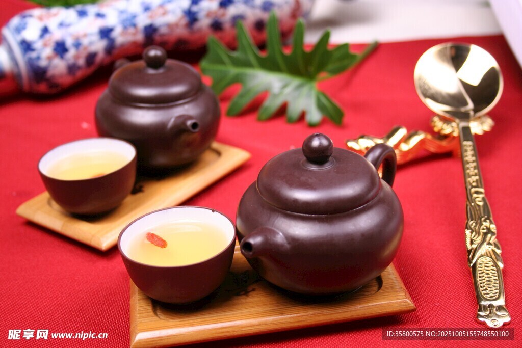 傳統(tǒng)中式茶具展示