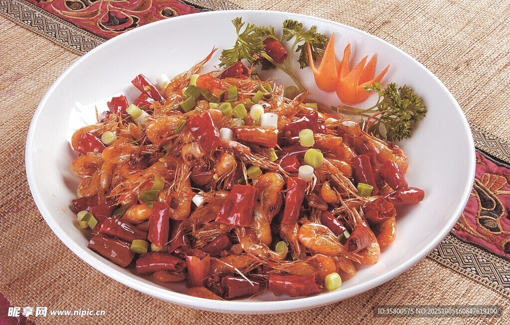 香辣美味蔬菜炒肉