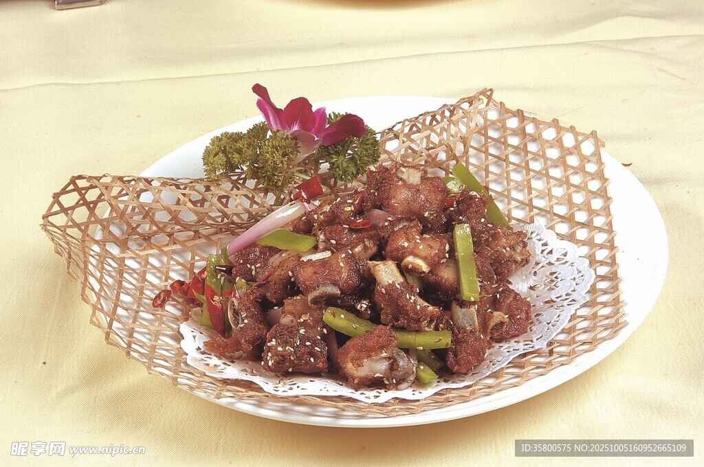 美味炒肉擺盤精致