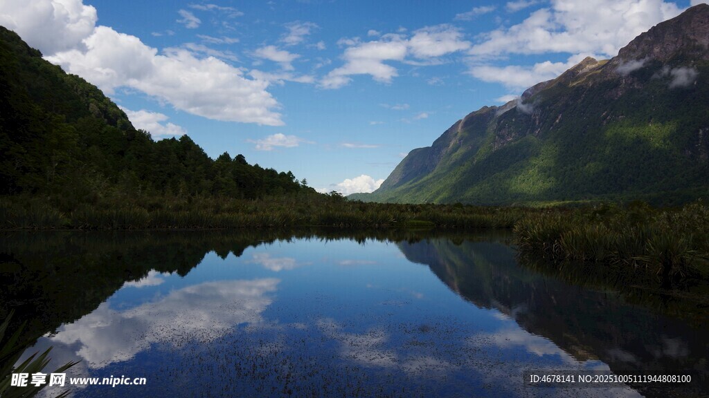 寧靜山水湖景自然風(fēng)光
