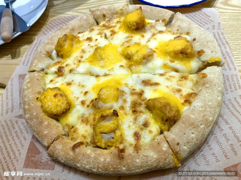 美味芝士菠蘿披薩