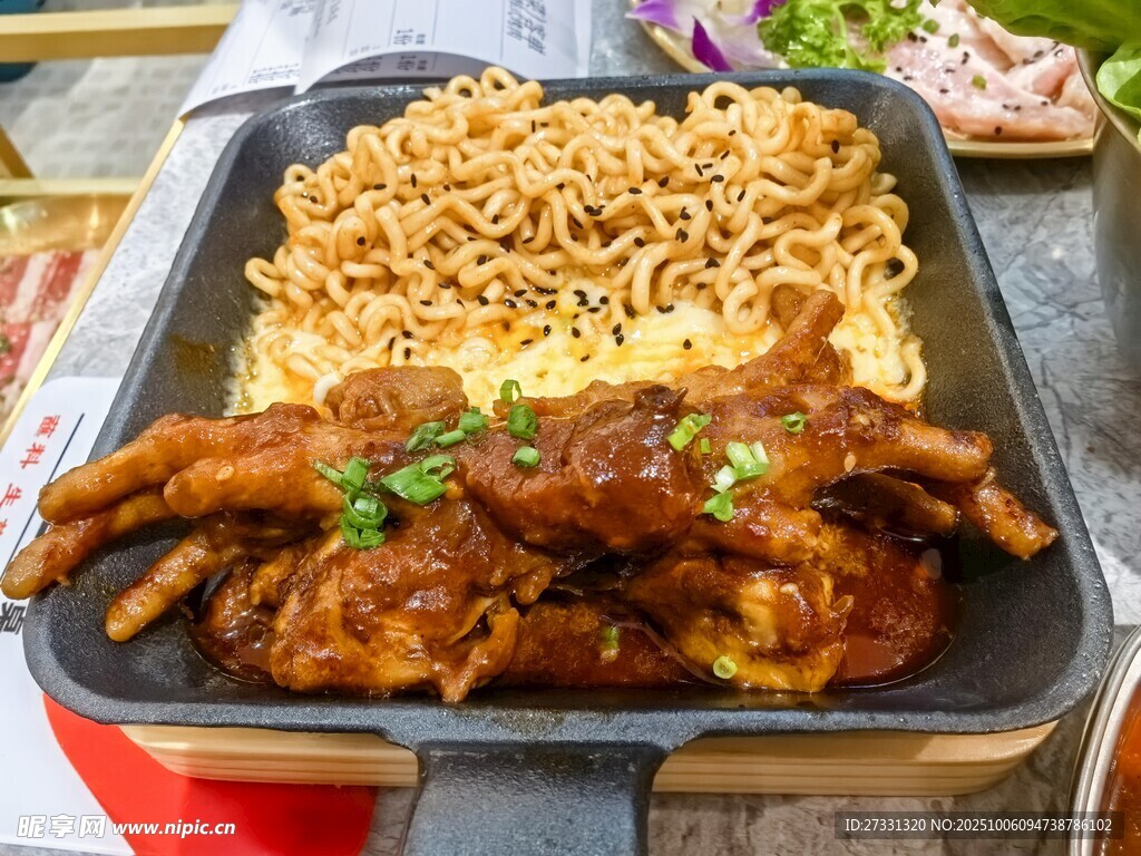 美味雞爪泡面組合大餐