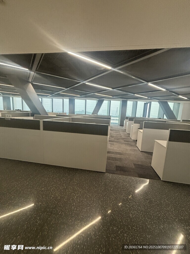 現(xiàn)代開放式辦公空間場景